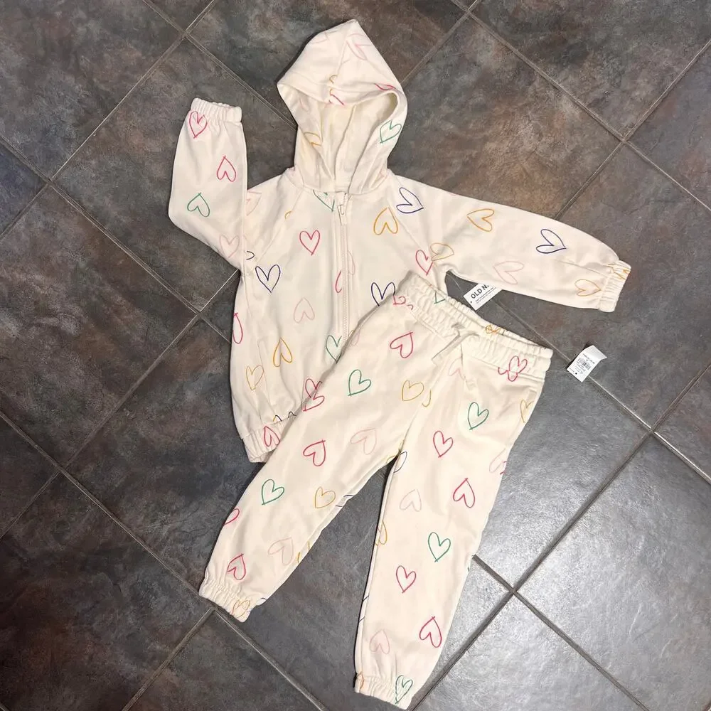 Girls old navy hearts sweatpants set size 3T NWT
